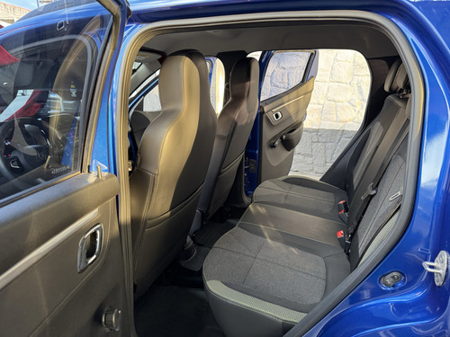 Renault Kwid 1.0 12V SCE FLEX OUTSIDER MANUAL
