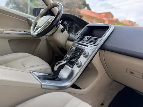 Volvo XC60 2.0 T5 Awd Summum