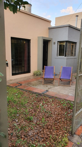 Casa , Una Habitación Con Placard, Un Baño, Estar Comedor