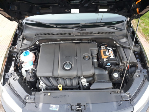 Imagen 10 de 12 de Volkswagen Vento 2.5 2014