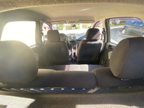 Imagem 3 de 15 de Ford Fiesta 2009 1.0 Flex 5p 68.8 Hp