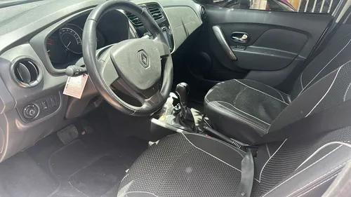 Renault Logan 1.6 Privilege / Intens