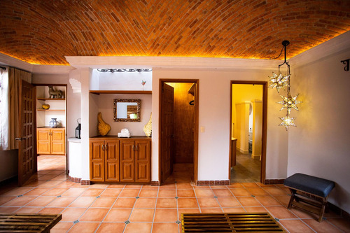 Casa En Renta Con Alberca Calefactada, 5 Recámaras En Los Frailes San Miguel De Allende