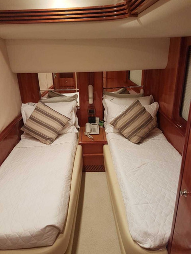 Azimut 740 Full