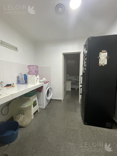 Casa En Venta 4 Amb En Parque Leloir