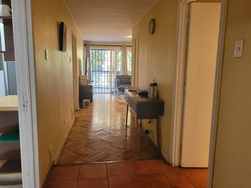 Departamento En Venta De 5 Dorm. En Santiago