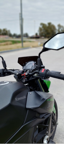 / Señada / Kawasaki Z400 { Excelente Estado Con Accesorios }