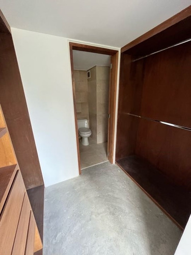 Imagen 22 de 28 de Venta Apartamento Ph 236 M2 4h/5b/4p Lomas De Las Mercedes