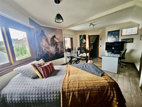 Casa En Venta De 6 Dorm. En Bosques De Montemar, Concón