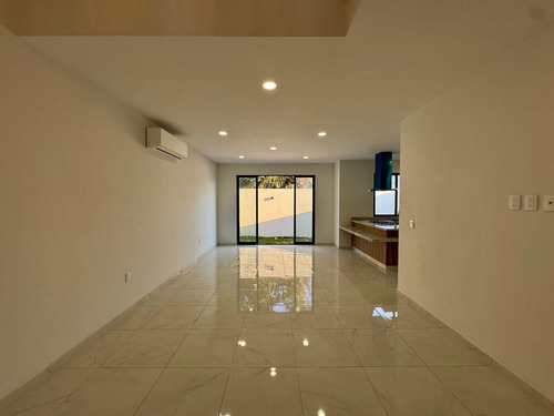 Casa En Venta En Lomas Del Dorado | En Oferta