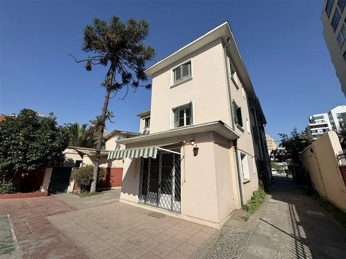 Imagen 2 de 14 de Terreno + Edificio En Venta Escuela Militar