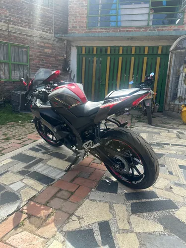 Yamaha R15 V3 Varios Extras Muy Cuidada