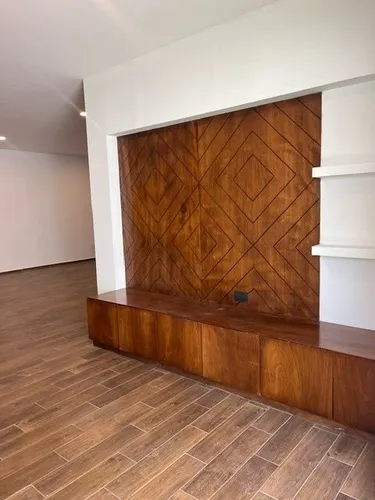 Casa En Venta En Real Del Bosque, Sótano, 4 Recámaras, 4.5 Baños, Equipada, Lujo