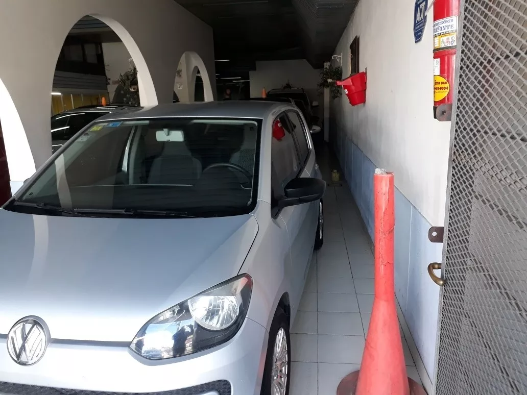 Volkswagen Up! 1.0 Move Up! 75cv 5 p