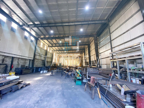 Imagen 1 de 2 de Excelente Galpón 800 M2 Planta Libre En Zona Industrial A Mts Ruta 27