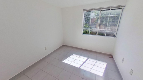 Imagen 14 de 15 de Oportunidad Departamento En Primer Piso, Condominio Seguro Y Bien Ubicado