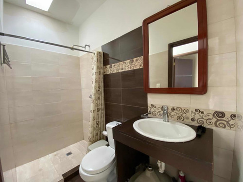Imagen 19 de 24 de Moderna Casa En Venta De Oportunidad