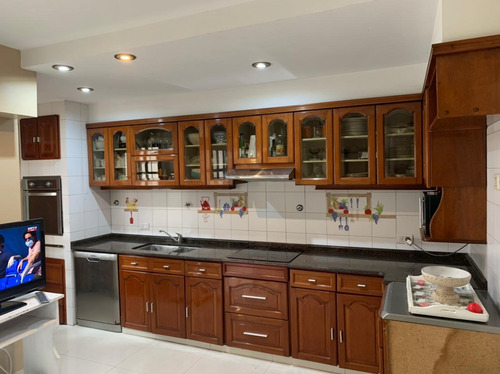 Chalet - Excelente Ubicación