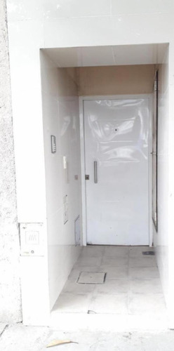 Imagen 2 de 14 de Ph 2 Ambientes, Con Patio Reciclado A Nuevo. Sin Expensas -