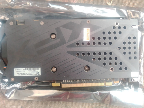 Imagen 3 de 3 de Tarjeta De Video Amd Rx 570 4gb