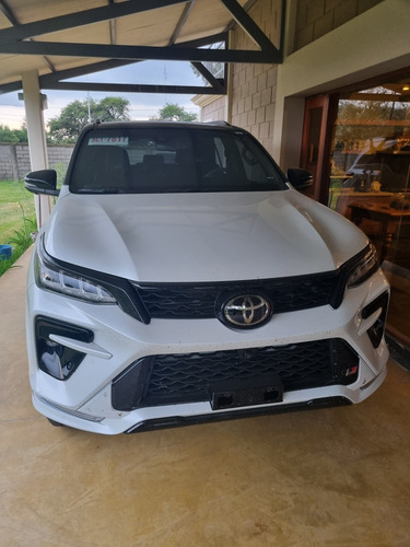 Toyota SW4 2.8 Tdi Gr-s 4x4 7as 6at