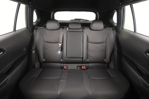 Imagen 12 de 16 de Toyota Corolla Cross Seg Hv 1.8 Ecvt $ 10.675.000 Em4