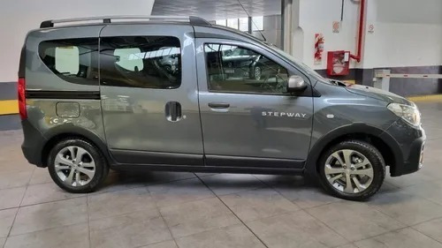 Imagen 3 de 25 de Renault Kangoo Stepway 1.6 5a 0km Anticipo $1.450.000 (lf)