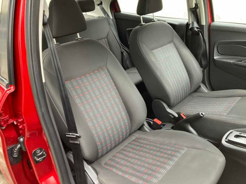 Imagen 12 de 14 de Ford Figo 2017 1.5 Energy Sedan At