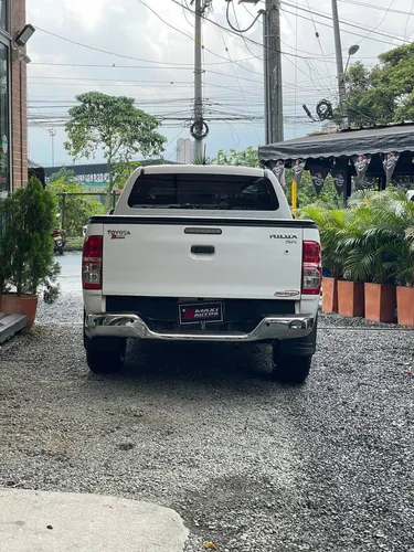 Toyota Hilux 2.7 Imv 4x4