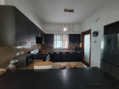 Za148 - Serralles | Pent-house Moderno En Venta | 353 M² | 4 Habitaciones | Family Room | 2 Parqueos | Ubicación Privilegiada | $350,000 Usd | #foxpiantini