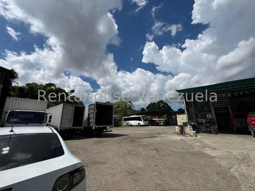 Potencial Terreno Con Dos Parcelas Unificadas. Cada Una De 1.500 M2. En Venta Los Teques / Jh
