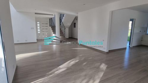 Casa En Malibu Canning Recien Refaccionada A Nuevo Apta Crédito Oportunidad