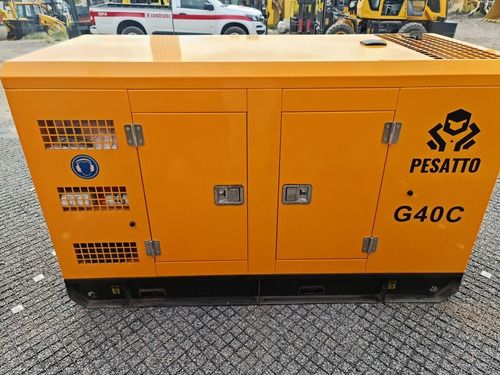 Planta De Luz G40c 2024 Pesatto 40 Kw Transfer Y Garantia