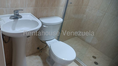 Julio Latouche 26-211 Apartamento En Alquiler El Rincon Naguanagua, Amplias Y Hermosas Zonas De Esparcimiento.