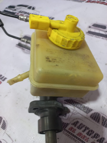 Deposito De Liquido De Frenos Jetta A4 2002-c1999-2015 (Usado)