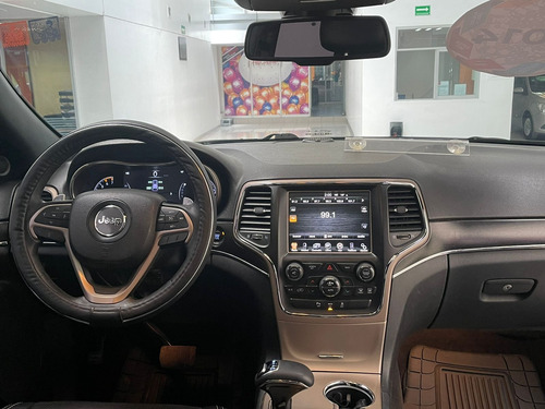 Imagen 10 de 15 de Jeep Grand Cherokee Limited Lujo 2014