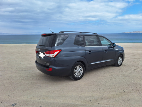 SsangYong Stavic Mt 4x2