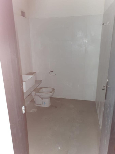 Imagen 11 de 18 de Edificio : 18 De Julio Y Vazquez, Esquina , 600 M2, 3 Plantas, Ascensor !!