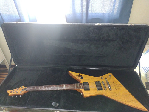 Guitarra Electrica Explorer Esp Ltd Hardcase Incluido (Usado)