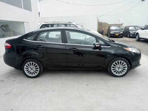 Imagen 4 de 14 de Ford Fiesta Titanium 1.6 Aut 2015
