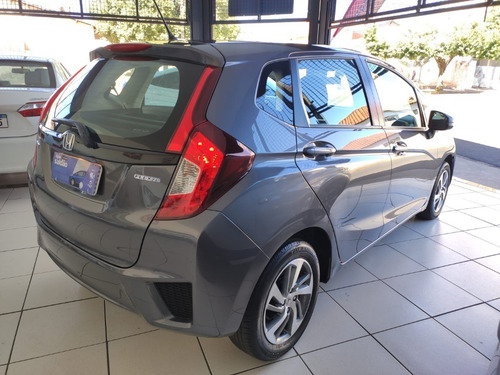 Imagem 2 de 6 de Honda Fit