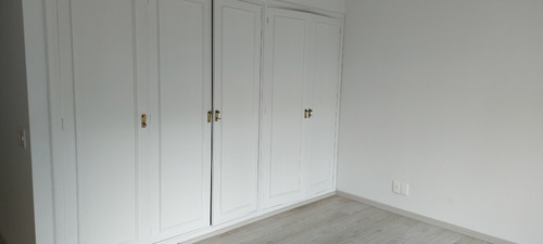Imagen 18 de 29 de Venta Apartamento Con Hermosa Vista 3 Dormitorios Y Servicio Con 2 Garajes