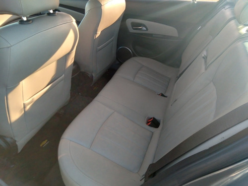 Imagen 9 de 12 de Chevrolet Cruze 2011 2.0 Vcdi Sedan Ltz Mt