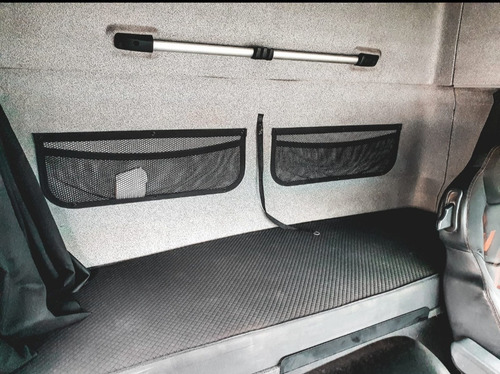 Imagem 6 de 10 de Mercedes-benz 3030 8x2 Bitruck Plataforma Guincho 2018