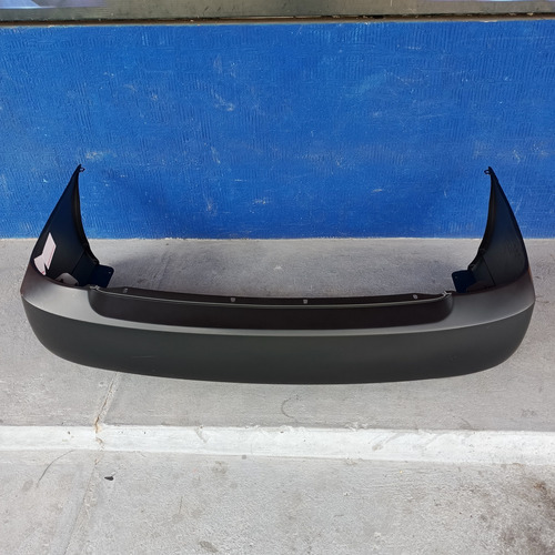 Parachoque Trasero Nissan Sentra B15 2002 - 2007
