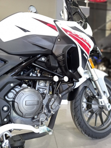 Imagen 18 de 25 de Benelli Trk251 Abs Okm Tamburrino Motos Entrega Inmediata