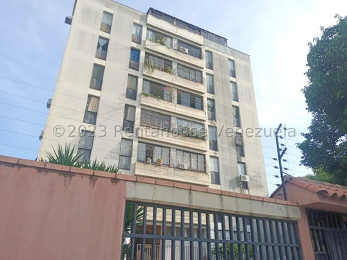 Apartamento En Venta En Centro De Cabudare Lara Rc 