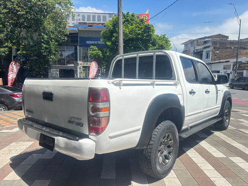 Mazda Bt-50 4x4 Diesel 2.5