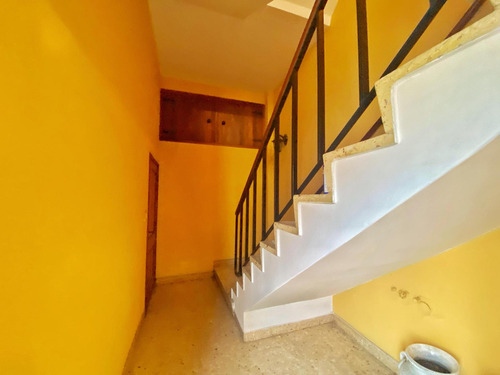 Venta Casa Con Galpón 172 M2 Patio Terraza Quincho Lanus