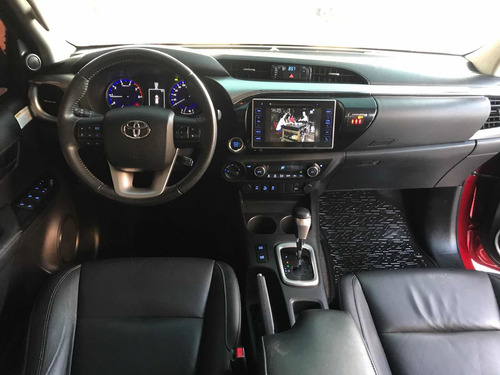 Toyota Hilux 2.8 Cd Srx 177cv 4x4 At 2017